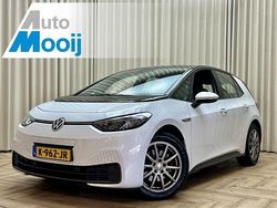 Wit Gebruikt 2020 VW ID.3 Life Hatchback | € 14.950 (Goede deal)