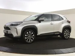 Grijs Gebruikt 2022 Toyota Yaris Cross Edition SUV | € 22.400 (Goede deal)