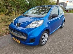 Blauw Gebruikt 2010 Peugeot 107 Hatchback | € 2.950 (Eerlijke prijs)