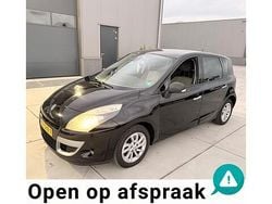 Zwart Gebruikt 2011 Renault Scénic III MPV | € 1.750 (Super prijs)