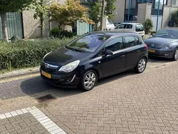 Zwart Gebruikt 2012 Opel Corsa Cosmo MPV | € 5.950 (Iets duurder)