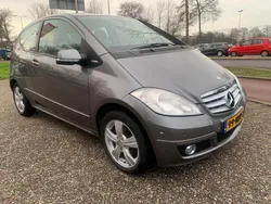 Grijs Gebruikt 2010 Mercedes A160 Avantgarde MPV | € 5.600 (Iets duurder)