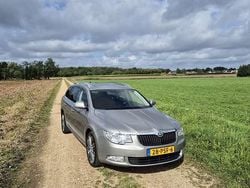 Gebruikt 2011 Skoda Superb Elegance Stationwagen | € 7.600 (Eerlijke prijs)