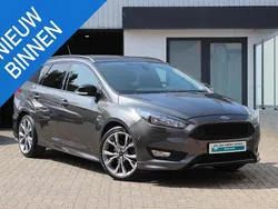 Grijs Gebruikt 2017 Ford Focus ST-Line Stationwagen | € 15.960 (Duur)
