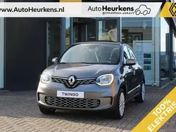 Grey lunaire (tekpe) Gebruikt 2021 Renault Twingo Vibes Hatchback | € 12.445 (Eerlijke prijs)