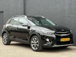 Zwart Gebruikt 2020 Kia Stonic 4 SUV | € 14.745 (Super prijs)