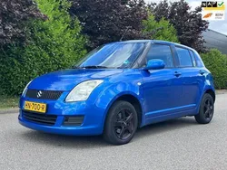 Blauw Gebruikt 2010 Suzuki Swift Hatchback | € 4.950 (Eerlijke prijs)