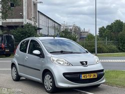 Grijs Gebruikt 2006 Peugeot 107 Hatchback | € 2.485 (Eerlijke prijs)