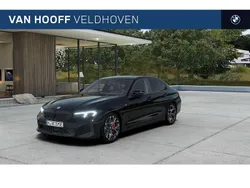 Zwart Nieuw 2025 BMW 330e Comfort Edition Sedan | € 73.631 (Eerlijke prijs)