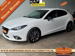 Wit Gebruikt 2015 Mazda 3 Hatchback | € 11.995 (Eerlijke prijs)
