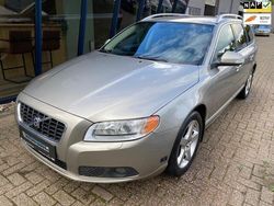Beige, metallic lak Gebruikt 2007 Volvo V70 Summum Stationwagen | € 13.945 (Duur)