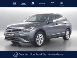 Grijs Gebruikt 2022 VW Tiguan Business SUV | € 37.750 (Iets duurder)