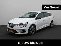 Wit Gebruikt 2024 Renault Mégane GrandTour Techno Stationwagen | € 26.440 (Eerlijke prijs)