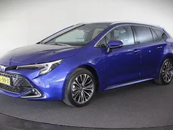 Blauw Gebruikt 2024 Toyota Corolla Style Stationwagen | € 29.900 (Eerlijke prijs)