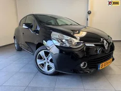 Zwart Gebruikt 2014 Renault Clio IV Night&Day Hatchback | € 6.699 (Eerlijke prijs)
