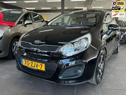 Zwart Gebruikt 2013 Kia Rio Hatchback | € 6.950 (Eerlijke prijs)