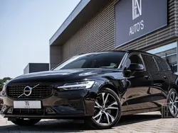 Zwart Gebruikt 2021 Volvo V60 R-Design Stationwagen | € 39.510 (Iets duurder)