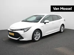 Wit Gebruikt 2020 Toyota Corolla Active Stationwagen | € 18.900 (Goede deal)