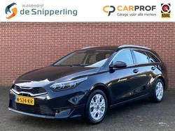 Zwart, metallic lak Gebruikt 2021 Kia Ceed Stationwagen | € 16.750 (Eerlijke prijs)
