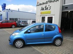 Blauw, metallic lak Gebruikt 2007 Peugeot 107 Hatchback | € 1.650 (Eerlijke prijs)