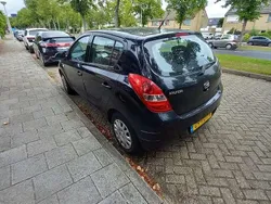 Zwart Gebruikt 2011 Hyundai i20 MPV | € 1.500