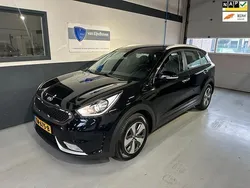 Zwart, metallic lak Gebruikt 2018 Kia Niro SUV | € 11.450 (Eerlijke prijs)