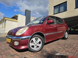 Rood Gebruikt 2001 Daihatsu Sirion Hatchback | € 1.450 (Eerlijke prijs)
