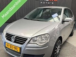 Grijs Gebruikt 2007 VW Polo Comfortline Hatchback | € 2.699 (Eerlijke prijs)