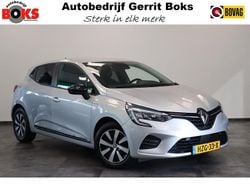 Grijs, metallic lak Gebruikt 2022 Renault Clio V Evolution Hatchback | € 18.344 (Eerlijke prijs)