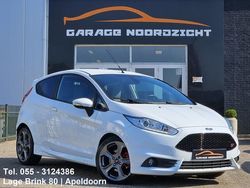 Wit Gebruikt 2017 Ford Fiesta ST Hatchback | € 11.950 (Goede deal)