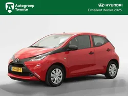 Rood Gebruikt 2017 Toyota Aygo Hatchback | € 6.900 (Goede deal)