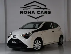 Wit Gebruikt 2020 Toyota Aygo Hatchback | € 9.745 (Goede deal)