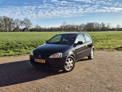 Gebruikt 2001 Opel Corsa Comfort Sedan | € 1.650 (Eerlijke prijs)