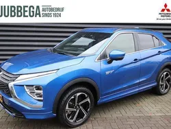 Lightning blue (blauw metallic) Gebruikt 2023 Mitsubishi Eclipse Cross SUV | € 31.395 (Eerlijke prijs)