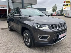 Grijs, metallic lak Gebruikt 2018 Jeep Compass Limited SUV | € 19.940 (Eerlijke prijs)