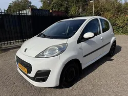 Wit Gebruikt 2014 Peugeot 107 Active Hatchback | € 1.950 (Goede deal)