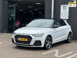 Wit Gebruikt 2023 Audi A1 Sportback Advanced Hatchback | € 23.995 (Eerlijke prijs)