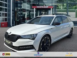 Wit, metallic lak Gebruikt 2020 Skoda Superb SportLine Stationwagen | € 27.500 (Iets duurder)