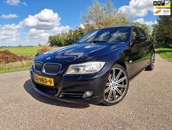 Zwart Gebruikt 2010 BMW 318 Comfort Edition Sedan | € 6.950 (Eerlijke prijs)