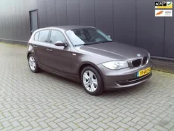 Bruin Gebruikt 2009 BMW 118 Executive Hatchback | € 2.500 (Super prijs)