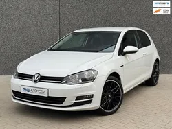 Wit Gebruikt 2015 VW Golf VII LOUNGE Hatchback | € 10.995 (Goede deal)