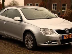 Grijs Gebruikt 2008 VW Eos Cabriolet | € 3.950 (Goede deal)