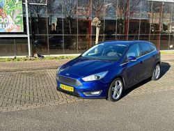 Blauw Gebruikt 2016 Ford Focus Titanium Hatchback | € 8.000 (Goede deal)