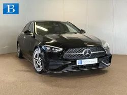 Zwart Gebruikt 2022 Mercedes C220 AMG Sedan | € 38.650 (Goede deal)