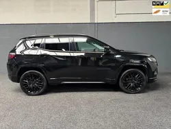 Zwart Gebruikt 2022 Jeep Compass SUV | € 23.950 (Eerlijke prijs)