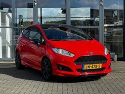 Rood Gebruikt 2016 Ford Fiesta Hatchback | € 8.500 (Duur)