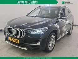 Zwart, metallic lak Gebruikt 2020 BMW X1 Executive SUV | € 33.950 (Eerlijke prijs)