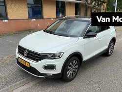 Wit Gebruikt 2018 VW T-Roc Sportline SUV | € 22.900 (Eerlijke prijs)