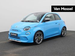 Blauw Gebruikt 2023 Abarth 500e Scorpionissima Hatchback | € 26.900