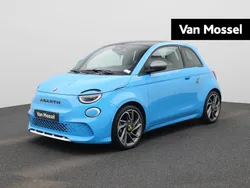 Blauw Gebruikt 2023 Abarth 500e Scorpionissima Hatchback | € 26.900